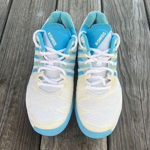 K-Swiss women’s tennis shoe. Size 8.5
